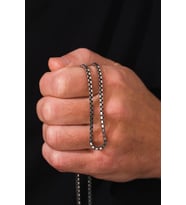 GÜMÜŞ 2.5 MM ERKEK KÜP SİYAH OKSİTLİ KARARTILMIŞ ZİNCİR KOLYE