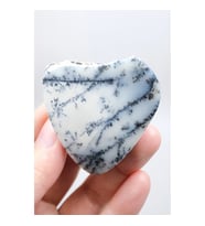 Kalp Aşkı Dendritik Opal, Sevgi Hikayeniz için Zamansız Bir Hediye