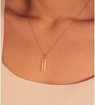 İçi Boş Dikdörtgen Model Kolye (ZKLY802)
