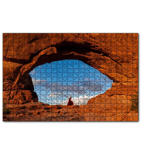 Cakapuzzle Kırmızı Kayalıklardaki Göz ve Kadın  Puzzle Yapboz MDF (Ahşap) (120 Parça)