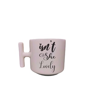Isn't She Lovely Yazılı Krem Rengi T Saplı Eğlenceli Yazılı Özel Tasarım Kupa Bardak Latte Bardağı