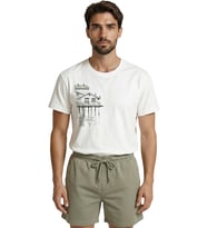 Göl Üzerinde Ahşap Ev ve Yansıma Eskiz Baskılı Minimalist Premium Erkek Tişört (Beyaz)
