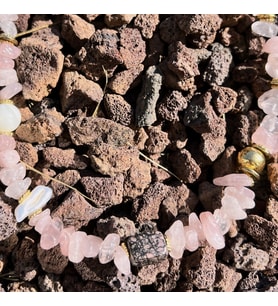 Pembe Kuvars Doğal Kırık Taş İnci Çelik Ayarlanabilir Kolye Tky0417