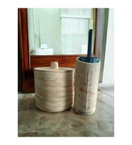 Mermer Desenli Bej Beton Çöp Kovası ve Wc Fırçalık Seti, Şık ve Kullanışlı Dekorasyon Aksesuarı