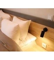 RİOLİGHT MODERN2 MAFSALLI2 HAREKETLİ BAŞLIK2 SİYAH YATAK BAŞI SPOT LED APLİK (AMPUL DAHİL)