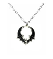 Gothic Sharp Bat Figürlü Siyah Zincirli Unisex Kolye – Karanlık Gücün ve Özgürlüğün Sembolü (Gümüş)
