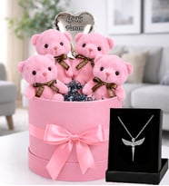 Ayıcık Buketi  4’lü Pembe Love Ayıcık Hediye Kutusu, İyi Ki Varsın Balon & Melek Kanadı Kolye Seti Doğum Günü Yıldönümü Hediye Seti