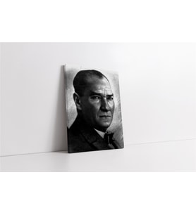 Atatürk Siyah Beyaz