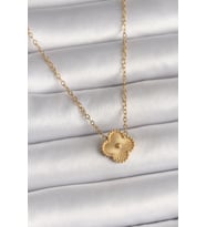 316L Çelik Gold Renk İşleme Detaylı Yonca Model Kadın Kolye