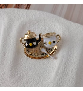 Lente Aksesuar Gold Detaylı Mini Çay Seti Broş-Sevimli Çay Saati Yaka İğnesi (Çok Renkli)
