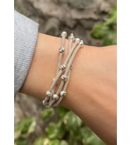 Dorika Boncuklu Gümüş Kazaziye Dört Zincirli Bileklik : Gümüş - 19 cm : Gümüş - Altın - 19 cm : Beyaz - 20 cm : Gümüş - Altın - 20 cm : Gümüş-Altın - 21 cm (Beyaz)