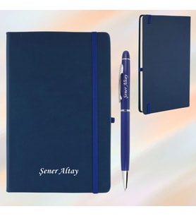 HEDİYESİBİZDEN KİŞİYE ÖZEL İSİM BASKILI LASTİKLİ TERMO DERİ  ÇİZGİLİ DEFTER-METAL TÜKENMEZ KALEM (Mavi)