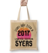 2017 Birthday Gift - Made, Born in 2017 Gift - 5 Year Old Birthday Gift Vintage Style Bez Çanta Uzun Saplı