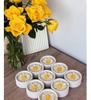 5 Adet Ev dekorasyonu mumlar  Daisy mum tasarımı  Mum dekorasyon  Dekoratif mum  Hediyelik Mum (Beyaz - Koyu Sarı)