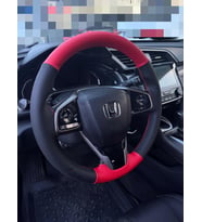 DİKİŞLİ DİREKSİYON KILIFI KIRMIZI / SİYAH DERİ KIRMIZI DİKİŞLİ HONDA CİVİC 2017-2025 ARASI İÇİN