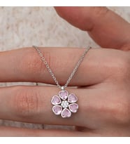 Gümüş Pembe Kalpli Çiçek Kadın Kolye