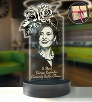 Kadınlar Gününe Özel Çiçekli Aydınlatma Modeli (Beyaz)