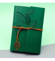 Yeşil Deri Kapaklı Yaprak Desenli Defter