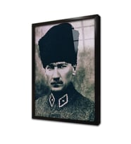 Kalpaklı Atatürk Çerçeveli Cam Tablo