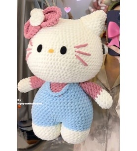 Hello Kitty Amigurumi – El Yapımı Büyük Peluş Karakter Oyuncak – Dekoratif Sevimli Hediye 40 cm