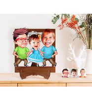BK Gift Kişiye Özel 3 Kardeş Karikatürlü Ahşap Standlı 3D Biblo-2 (Beyaz)