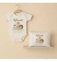 Pia Baby Premium %100 Pamuk İsme Özel Organik Baskılı Çıtçıtlı Bebek Body Ve Yastık Kılıfı 5041-19 (Ekru)