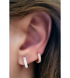 Çift sıra zirkon taşlı gümüş minimal rose küpe 1cm