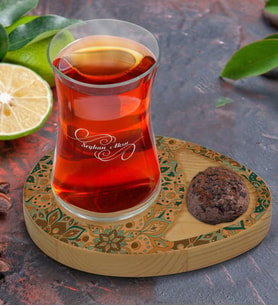 BK Gift Kişiye Özel Retro Motif Tasarımlı Doğal Ahşap Tabaklı Heybeli Çay Bardağı Sunum Seti Model 11