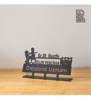 Ortodonti Uzmanı Metal İsimlik - Ortodonti Diş Hekimi Masa İsimliği - Kişiye Özel İsimlik