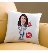 Kişiye Özel Kalp Doktoru Kadın Karikatürlü Yastık
