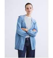 LCWAIKIKI Classic İndigo Kapüşonlu Oversize Kadın Jean Ceket