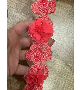 EN 5 CM NAKIŞ İŞLEME GÜPÜR KABARTMA ÇİÇEKLİ ŞERİT APLİKE DİKİŞ AKSESUARI 1 METRE