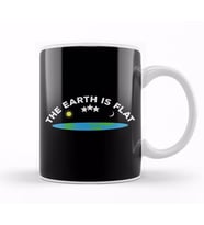 The Earth Is Flat Moon And Sun Flat Earth Kupa Bardak Porselen