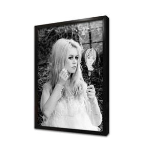 Birigitte Bardot Çerçeveli Cam Tablo