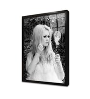 Birigitte Bardot Çerçeveli Cam Tablo