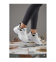 Kadın Beyaz Siyah Sararmaz Taban Sneaker Ayakkabı