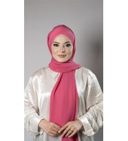 Pembe Pratik Hazır Geçmeli Bone Şal Şifon Kumaş Kendinden Boneli Üç Bantlı 1451_04