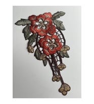 26X16 CM KİREMİT GÜL YAPRAKLI NAKIŞLI APLİKE YAMA DİKİŞ GÜPÜR NAKIŞ