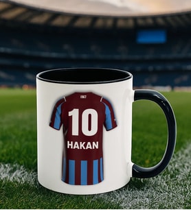 BK Gift Kişiye Özel Bordo Mavi Taraftar Forma Numarası ve İsim Tasarımlı Baskılı Siyah Kupa Bardak, Taraftar Hediyesi