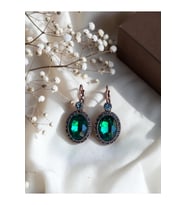 Kristal Taşlı Oval Küpe