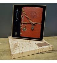 Kahverengi Pusula Tasarım Deri Defter Ve Siyah Kalem Seti