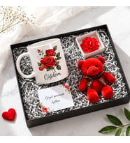 Kişiye Özel  İsimli Kupa Bardak & Sevmli Ayıcık Hediye Kutusu Romantik Set (Kırmızı)