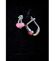 925 ayar gümüş mineli pembe kirazlı çocuk küpesi (Gümüş)