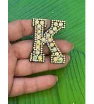 5X4 CM ÜTÜ İLE YAPIŞAN GÜMÜŞ RENK K HARFİ ARMA