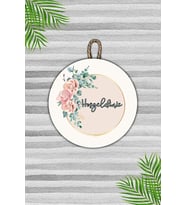 Modern Dijital Baskı Kapı Süsü - Pembe Çiçekli Hoşgeldiniz - Dekorasyon Kapı Süsü (Açık Meşe)