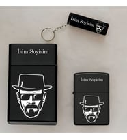 Breaking Bad Desenli İsimli Çakmak,Metal Tabaka ve Anahtarlık Seti - 3'lü Hediye Set (Siyah)
