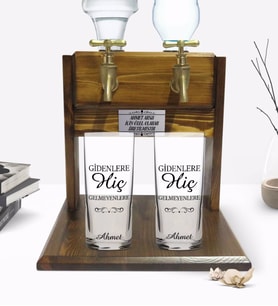 BK Gift Kişiye Özel Renkli Baskılı Gidenlere Hiç Gelmeyenlere Tasarımlı İkili Rakı Bardağı ve Çift Musluklu Doğal Ahşap Rakı Standı-1 (Model 1)