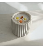 Beton Saksıda Papatya Tasarımlı El Yapımı %100 Doğal Soya Wax Mum