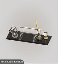 KİŞİYE ÖZEL KRİSTAL NOT TUTUCULU KALEMLİ DÜNYALI  MASA İSİMLİĞİ (Siyah)