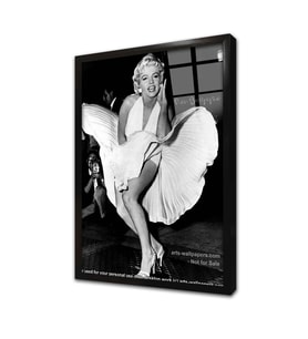 Siyah Beyaz Marilyn Monroe Çerçeveli Cam Tablo